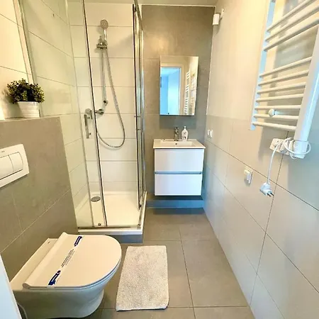 Starter Iii Apartahotel Breslavia